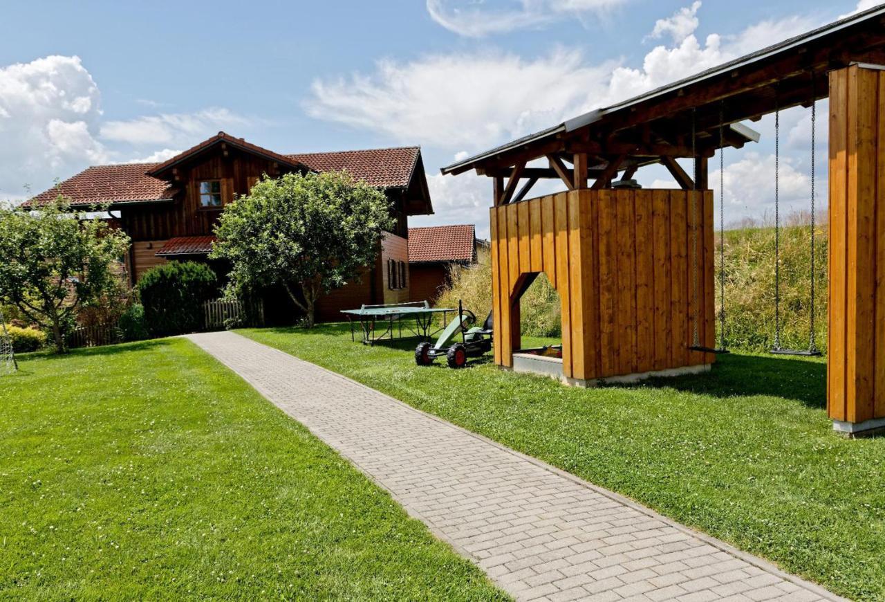 Ferienwohnungen Holzferienhaeuser Leithenwald Цвизель Экстерьер фото