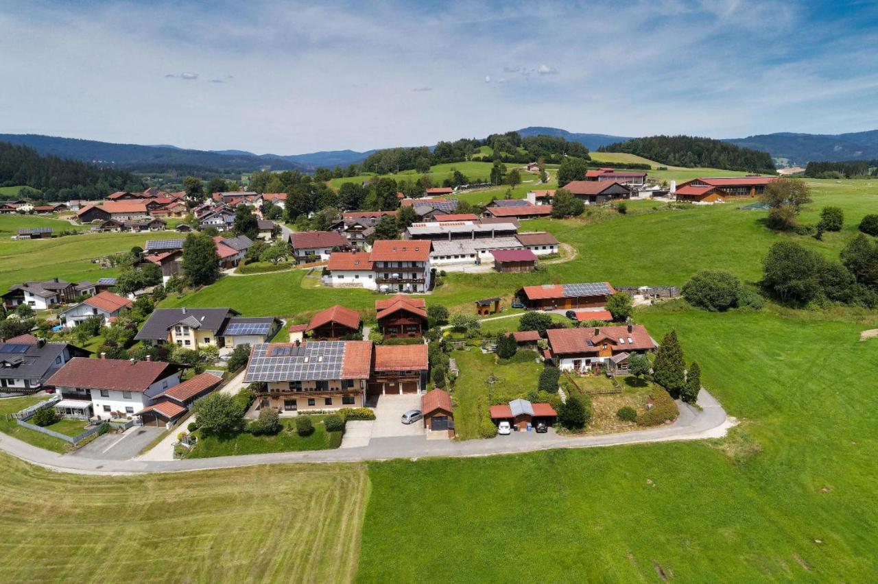 Ferienwohnungen Holzferienhaeuser Leithenwald Цвизель Экстерьер фото